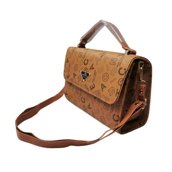 Bolso mediano letras urbanas, camel - Imagen 4