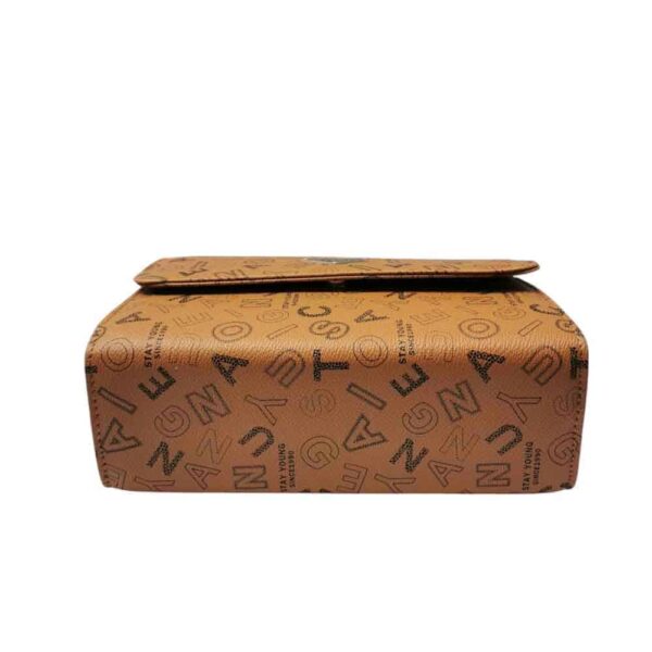Bolso mediano letras urbanas, camel - Imagen 5